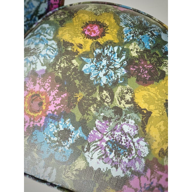 Vintage Mid-Century Modern Tulip Swivel Chairs – Pair With Original Floral Vinyl Upholstery, 1970s For Sale - Image 4 of 12