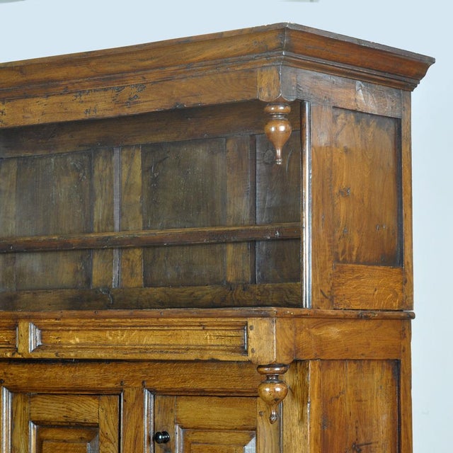 Antique Tridarn Cabinet in Oak, 1710 For Sale - Image 16 of 18