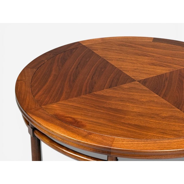 t.h. Robsjohn-Gibbings, Round Coffee Table, Brass, Walnut, Usa, 1960s For Sale - Image 4 of 10