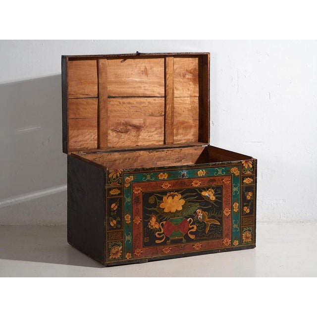 Antique Chinese Dark Colored Floral Patterned Trunk, 1900s For Sale - Image 6 of 15