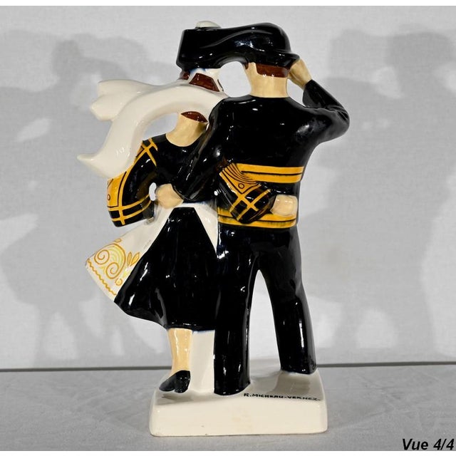 Bigouden Dancer Couple by R. Micheau-Vernez for Henriot Quimper, Mid-20th Century For Sale - Image 18 of 18
