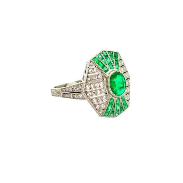 Emerald Diamond Platinum Art-Deco Style Ring, Size 7.5 For Sale - Image 4 of 6