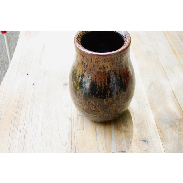 1980s Large German Vase with Flowing Glaze by Horst Kerstan, 1985 For Sale - Image 5 of 10