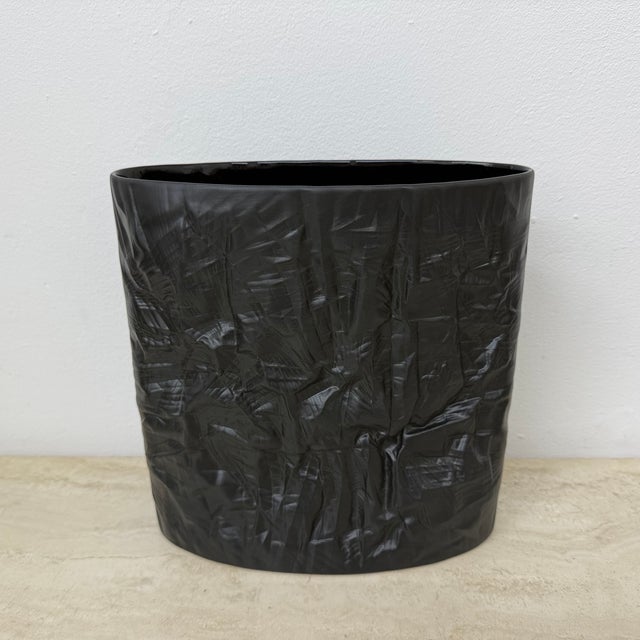 Bisque Black Porcelain Paper Relief Vase by Martin Freyer for Rosenthal, 1970s For Sale - Image 6 of 17