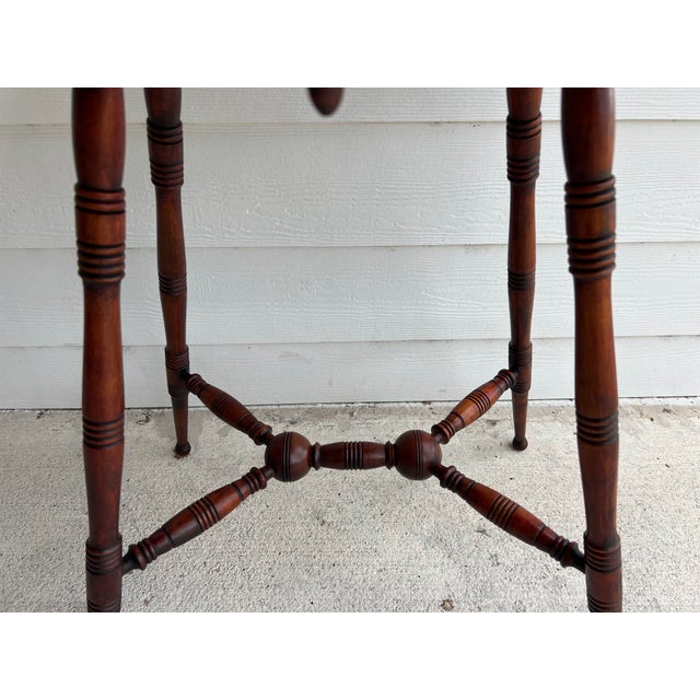 Early 1900 s Victorian Side Table With Turned Bobbin Legs Spindle
