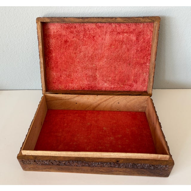 Antique Anglo-Indian Kashmir Hand-Carved Wood Jewelry Box Velvet Lined 1920s For Sale - Image 11 of 18