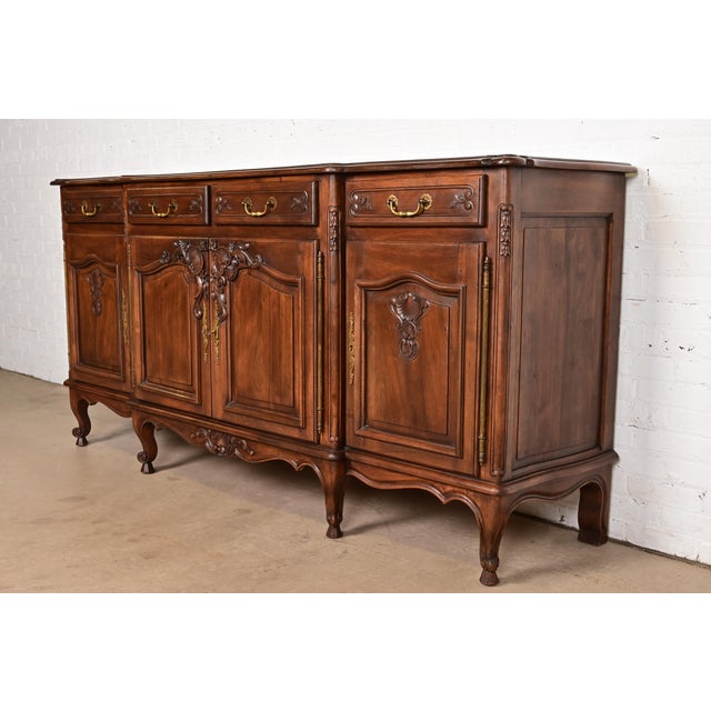 French Provincial Karges Style French Provincial Louis XV Carved Walnut Sideboard Credenza For Sale - Image 3 of 16