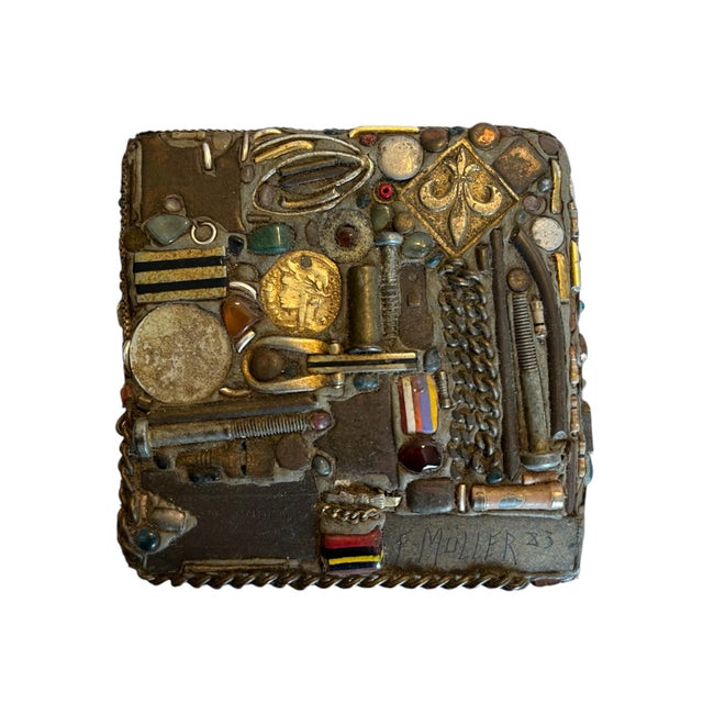 1980s 1980s Pair of Decorative Boxes With Found Objects by Brazilian Sculptor Francisco Möller For Sale - Image 5 of 8