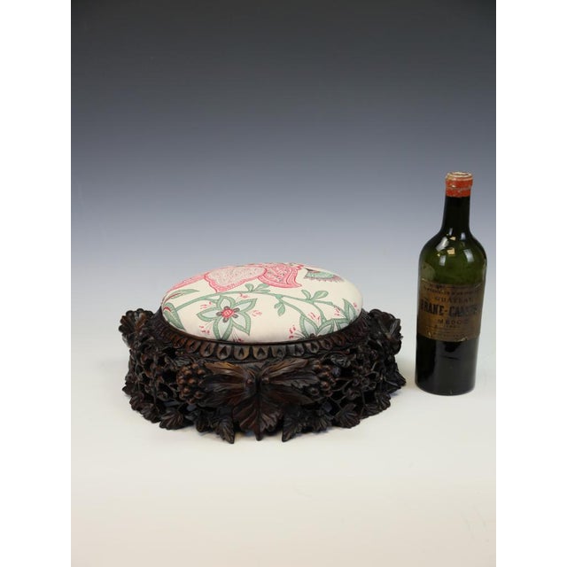 Victorian Stool in Bennison Banyan Linen, 1880 For Sale - Image 6 of 18