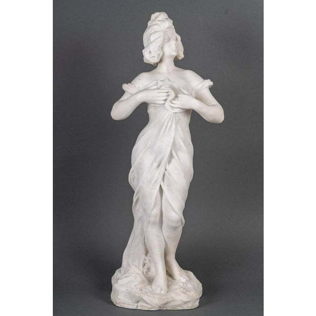 Art Nouveau White Marble Sculpture, 1900s For Sale - Image 4 of 8