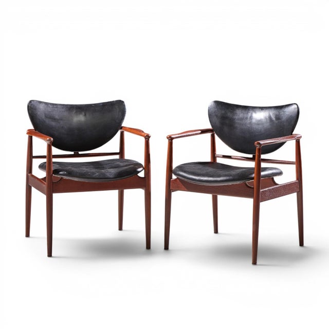 Mid-Century Modern Finn Juhl for Niels Vodder Model Nv-48 Mid Century Danish Teak Lounge Chairs - Pair For Sale - Image 3 of 12
