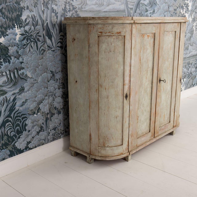 19th C. Swedish Gustavian Period Buffet With Demilune Sides in Original Paint For Sale - Image 14 of 15