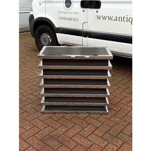 Mid-Century Modern Circular Dining Table with Smoked Glass on Chrome Base, 1970s For Sale - Image 9 of 11