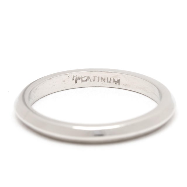 Early 21st Century Knife Edge Band Ring, Platinum, Ring Size 5.25 For Sale - Image 5 of 6