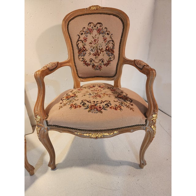 French Late 18th Century Louis XV Rococco Gilt Armchair Set With Needlepoint For Sale - Image 3 of 10
