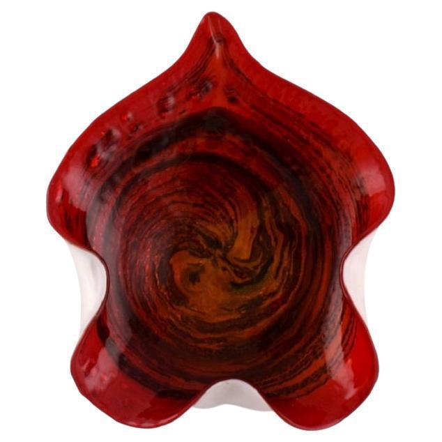 Glass Large Mouth-Blown Art Glass Leaf-Shaped Murano Bowl with Wavy Edges, 1960s For Sale - Image 7 of 7