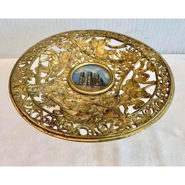 Traditional 19th Century Continental Tazza For Sale - Image 3 of 12