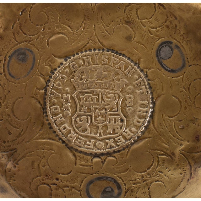 Metal 1960s Spanish Brass & Alabaster Standing Ashtray – Heraldic Coin Motif For Sale - Image 7 of 11