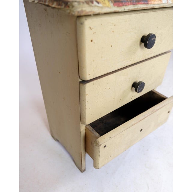 Children's Chest of Drawers in Painted Wood, 1890s For Sale - Image 5 of 8