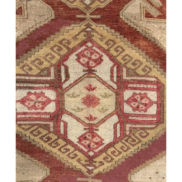 1890s Antique Warm Red Medallion Tortoise Turkish Knotted Pile Decorative Rug For Sale - Image 4 of 7