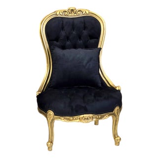 French Louis XV Tufted Black Velvet Accent Chair With Hand-Finished Gold Leaf Frame & Matching Pillow For Sale