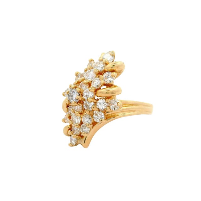 14k Yellow Gold Diamond Cluster Ring, Size 6.75 For Sale In Los Angeles - Image 6 of 7
