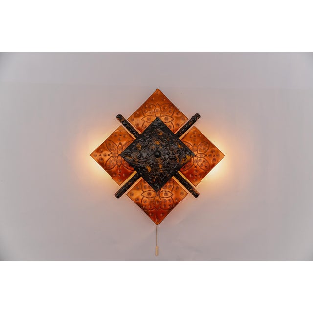 Mid-Century Modern Wall Lamp in Iron and Copper, 1960s For Sale - Image 3 of 11
