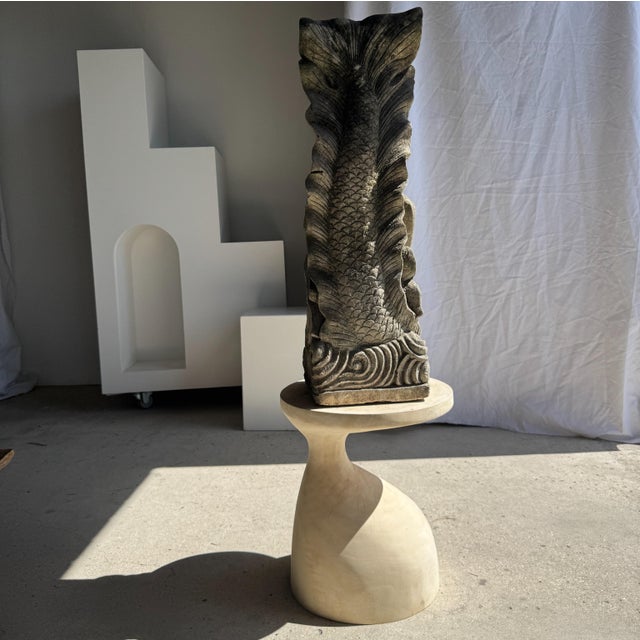 Unknown, Traditional Indonesian Mermaid Sculpture in Volcanic Limestone, 1980s, Stone For Sale - Image 6 of 10
