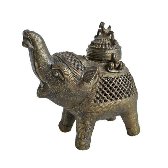 Vintage Old Brass Elephant Pot For Sale In Los Angeles - Image 6 of 6