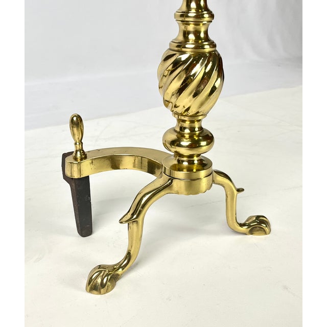 Pair of Vintage Brass Urn & Spiral Federal Style Flame Top Andirons – Claw & Ball Feet For Sale - Image 11 of 13