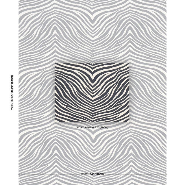 A classic animal pattern screen-printed on low-pile cotton velvet, Blixen is a fabulously versatile medium-scale fabric...