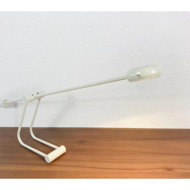 White 1980s Italian Adjustable White Metal Table Lamp For Sale - Image 8 of 10