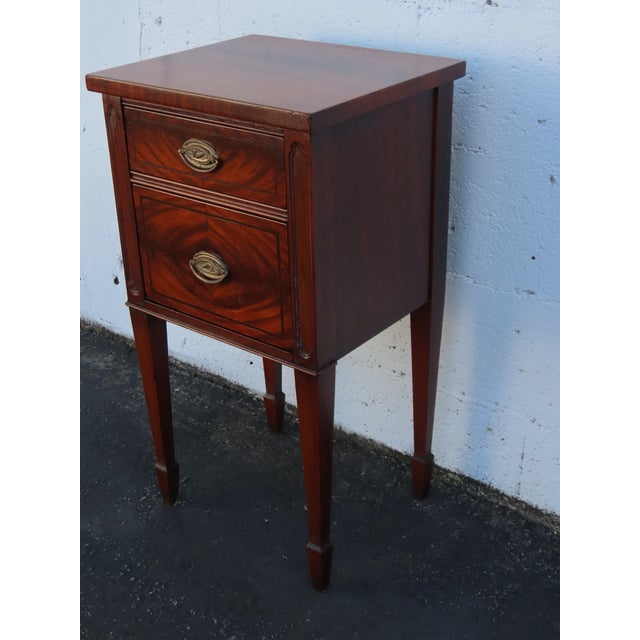 Traditional Early 1900s Flame Mahogany Inlay Nightstand Bedside Side End Table 6921 For Sale - Image 3 of 15