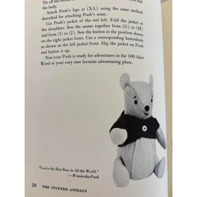 The Pooh Craft Book 1976 First Edition by Carol S. Friedrichsen For Sale - Image 11 of 12