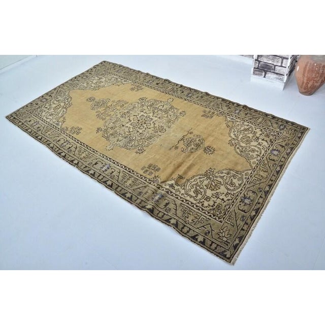 1950s Vintage Oushak Neautral Turkish Carpet For Sale - Image 5 of 10