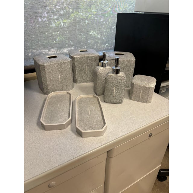 Contemporary "Shagreen" Bath Accessory Boutique Tissue Cover by Kassatex For Sale - Image 3 of 9