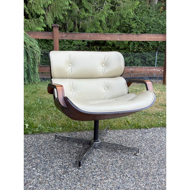 1960s Vintage Mid Century Modern Segmented Chair Attributed to George Mulhauser for Plycraft For Sale - Image 5 of 8