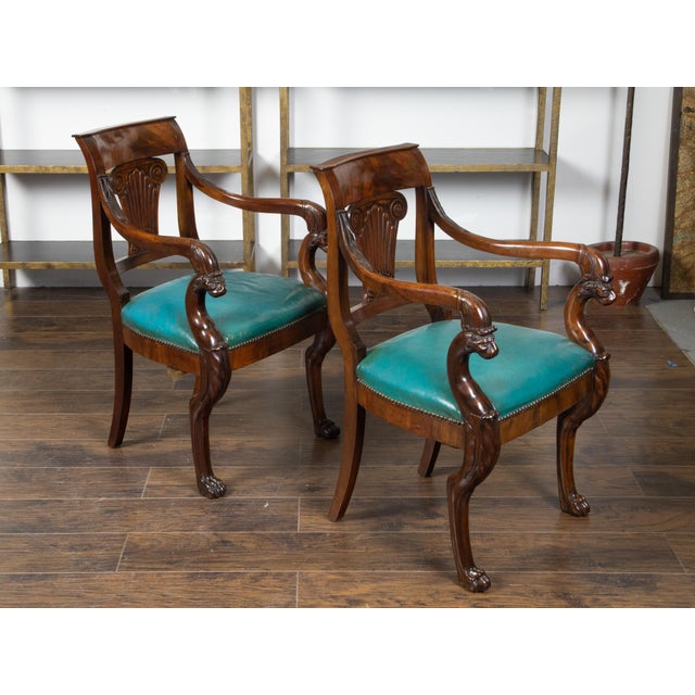 English Pair of English Regency 1840s Mahogany Chairs with Ionic Capitals and Griffons For Sale - Image 3 of 11