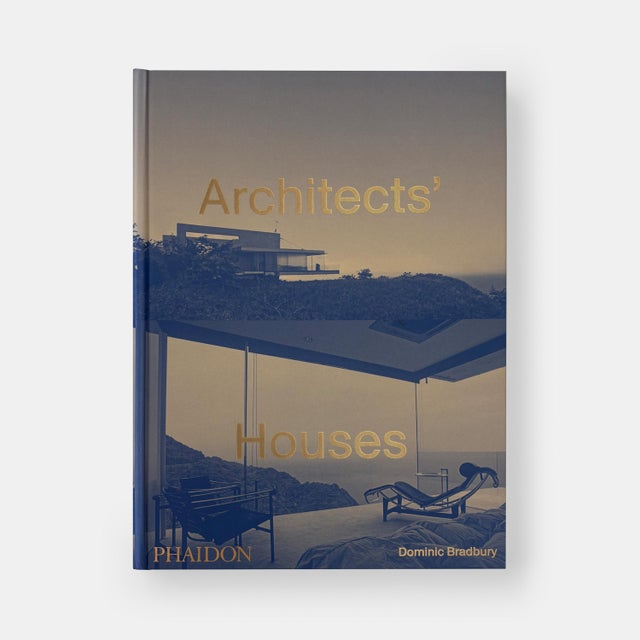 Presenting 200 homes around the globe, mid-century to present, Architects’ Houses allows readers to step inside the minds...