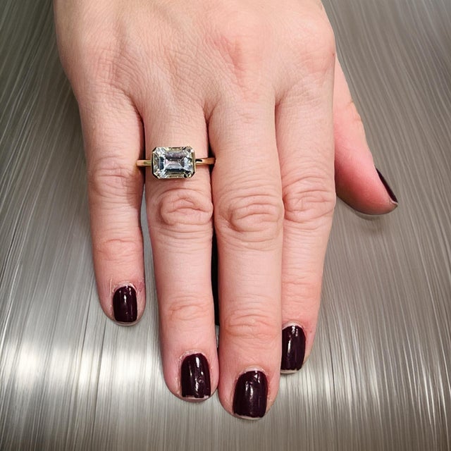 Traditional Natural Aquamarine Ring 6.5 14k Yellow Gold 2.94 TCW Certified For Sale - Image 3 of 13