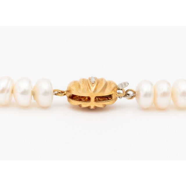 Metal Classic Freshwater Pearl 18k Yellow Gold Diamond Necklace For Sale - Image 7 of 10