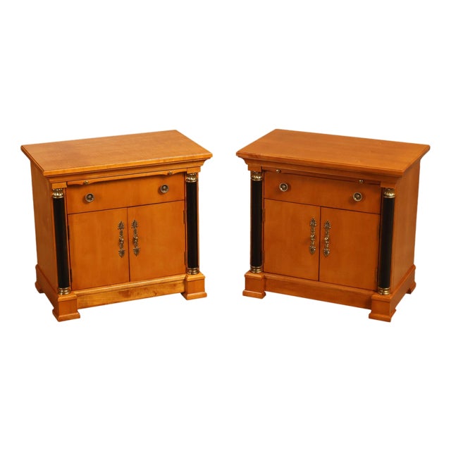 Thomasville Pair Of Grand Classics Biedermeier Style Maple Nightstands For Sale