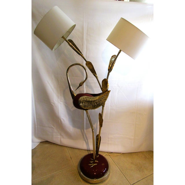Contemporary Rare Antonio Pavia Brass and Red Lacquered Wood Stork Floor Lamp Circa 1980s For Sale - Image 3 of 17