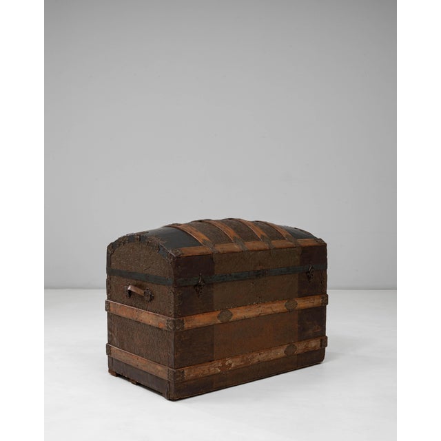 Brown 19th Century French Wooden Trunk For Sale - Image 8 of 18