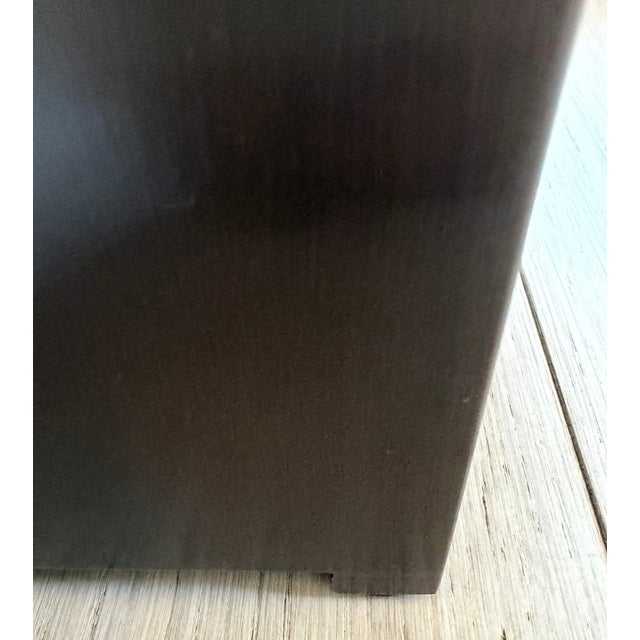 Contemporary Promemoria "Vaso in Bronzo" Smooth Dark Bronze Vase by Romeo Sozzi — Italian Collector Object For Sale - Image 3 of 4