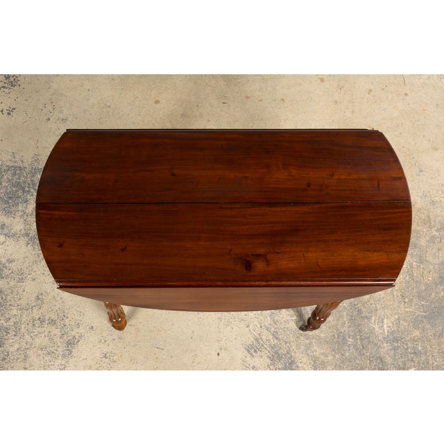 Victorian Antique English Victorian Drop-Leaf Dining Table in Mahogany, Late 19th Century For Sale - Image 3 of 18