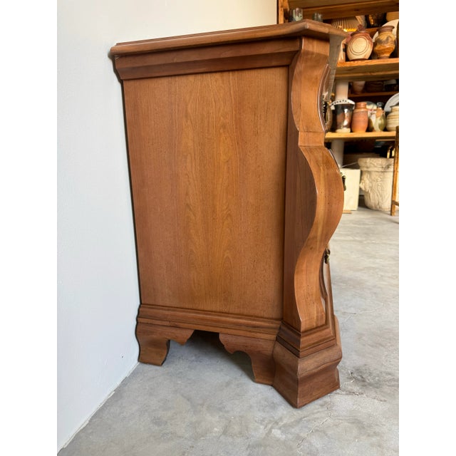 1980s Vintage Century Furniture Three Drawers Bombe Chest For Sale - Image 5 of 12