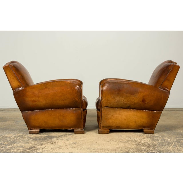 1920s French Art Deco Scalloped Back Cognac Leather Club Chairs – A Pair For Sale - Image 15 of 18