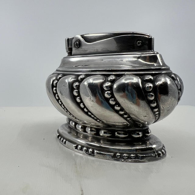 Mid-Century American Silver Plate Art Deco Crown Table Lighter by Ronson For Sale In Los Angeles - Image 6 of 12