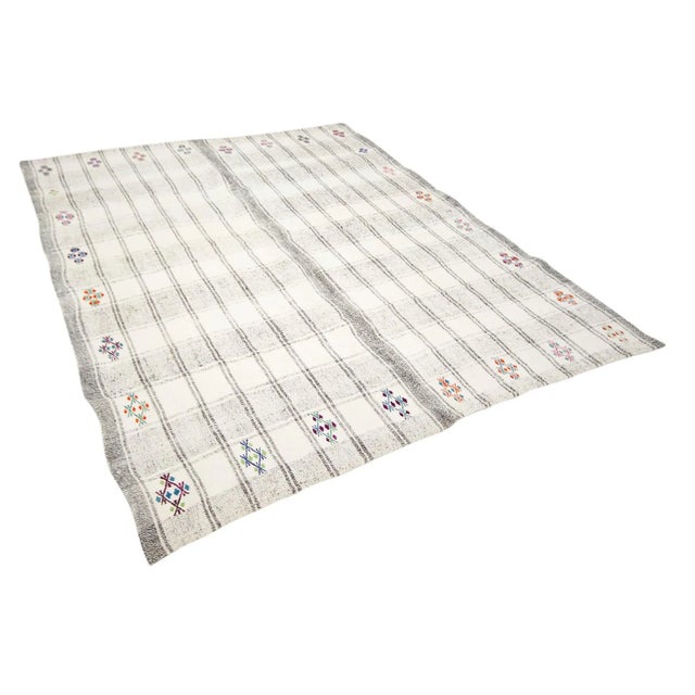 Mid-Century Modern Vintage Turkish Adana Kilim Rug For Sale - Image 3 of 7